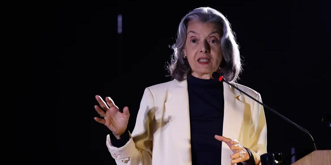 Em Paraty, Cármen Lúcia defende o processo eleitoral no Brasil