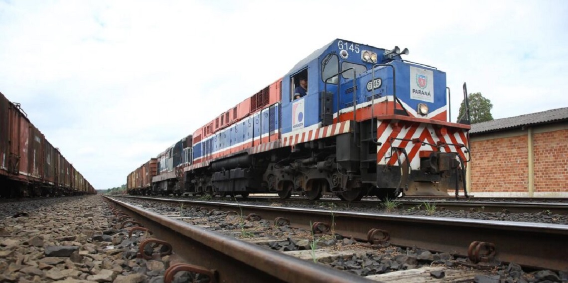 Concessão única para ferrovias do PR pode atrair mais investimentos, diz Sandro Alex