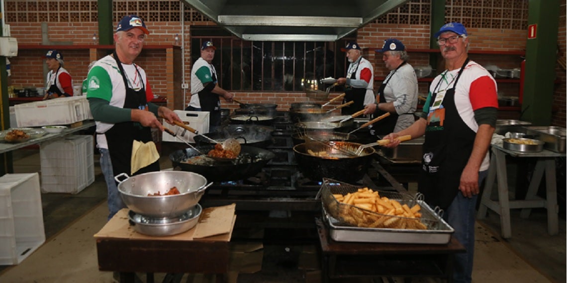 Curitiba celebra a 42ª Festa do Frango com Polenta e Vinho