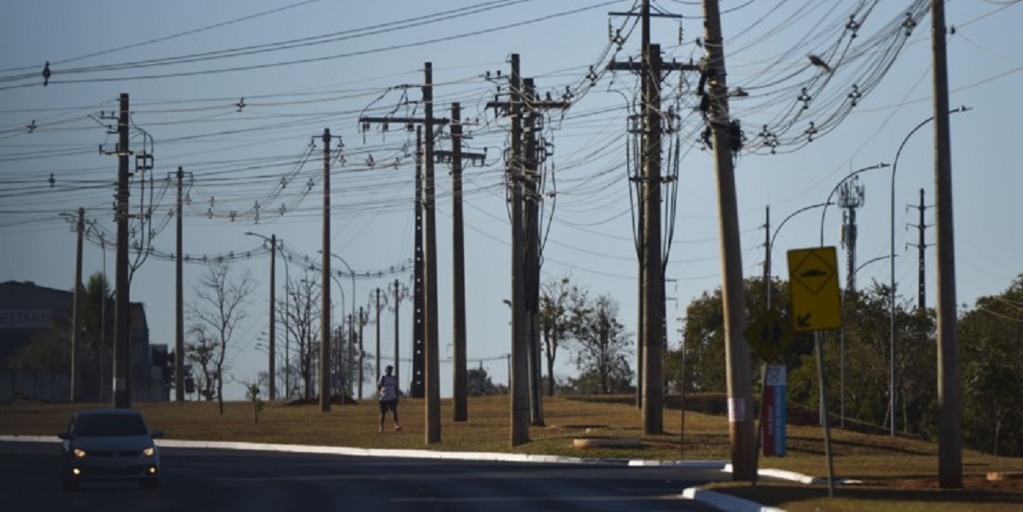 Curitiba terá fiação subterrânea em 120 km de ruas centrais