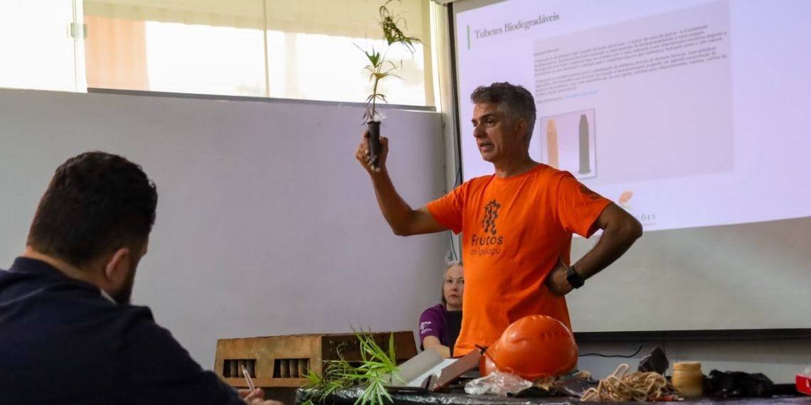 Projeto Frutos do Iguaçu realiza curso de viveiros agroflorestais