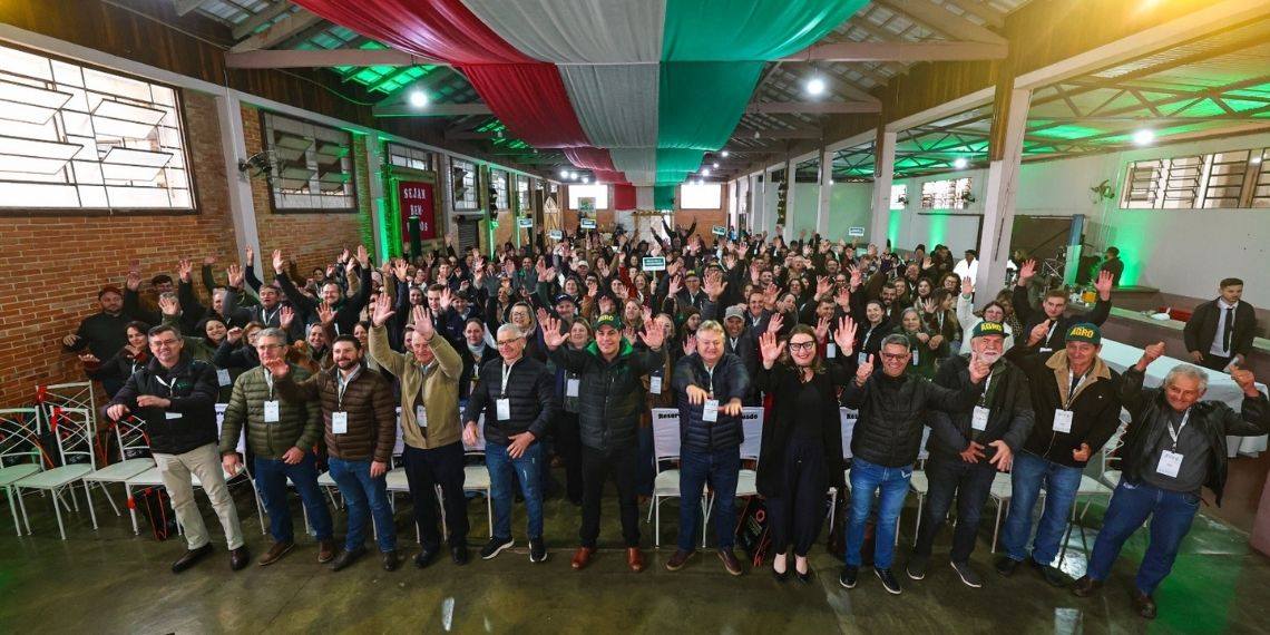 Bituruna reúne 200 produtores em encontro sobre sucessão rural