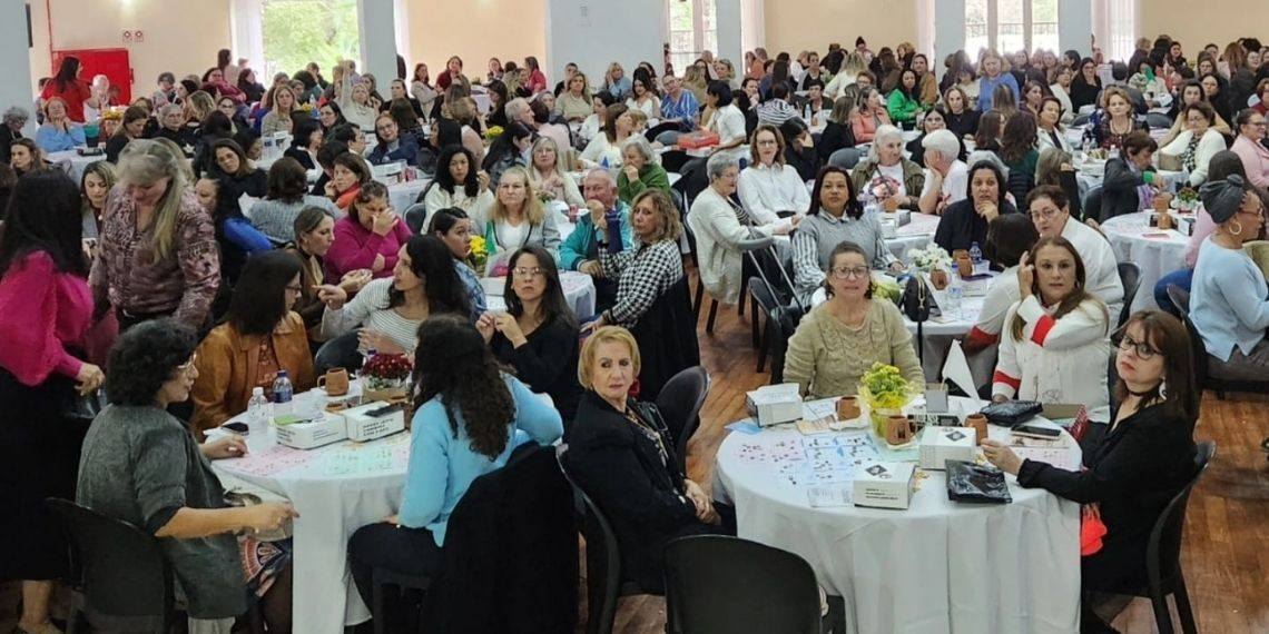 Associação realiza Tarde do Chocolate em apoio a gestantes de Foz