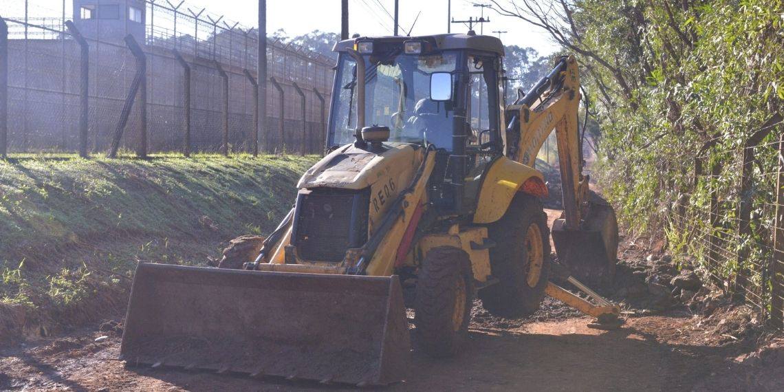 Rua Medianeira passa por obras e tem bloqueios temporários em Foz