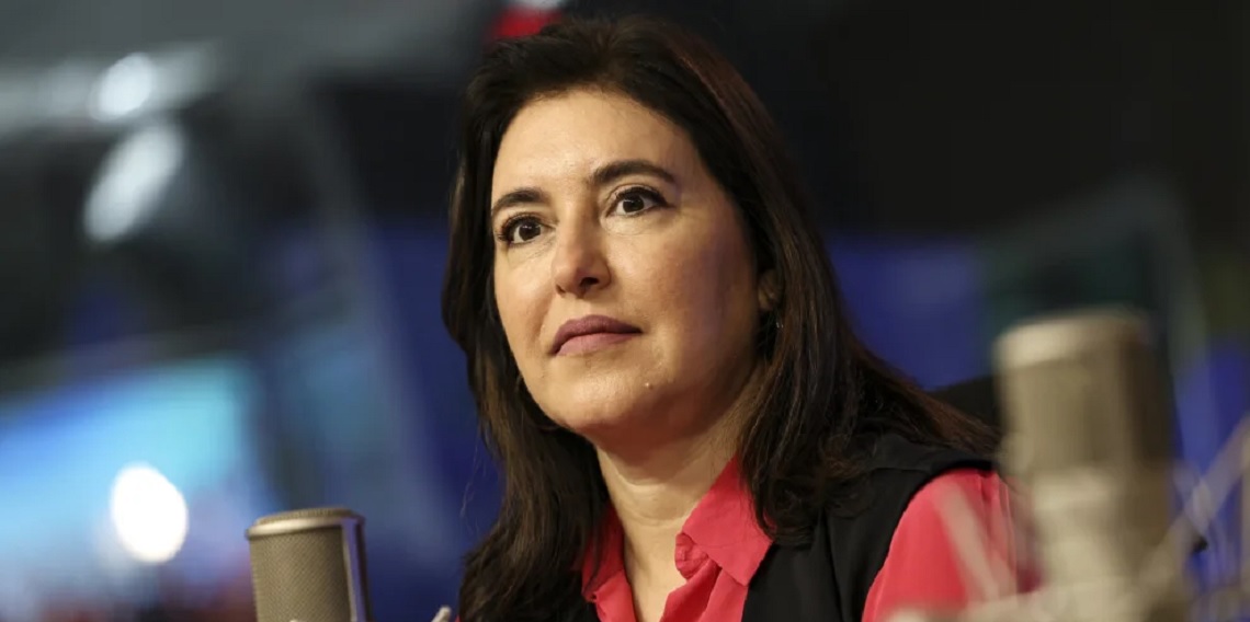 Votação no Congresso: Simone cobra investigação contra Flávio