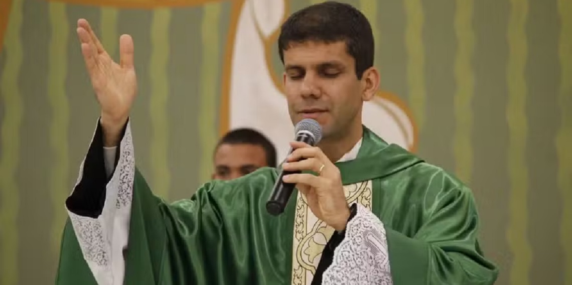 Diocese excomunga padre por ligação com grupo ultraconservador