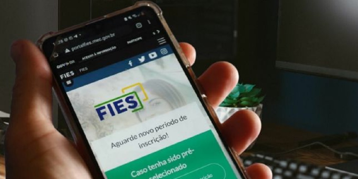 Estudantes da lista de espera do Fies são chamados pelo MEC