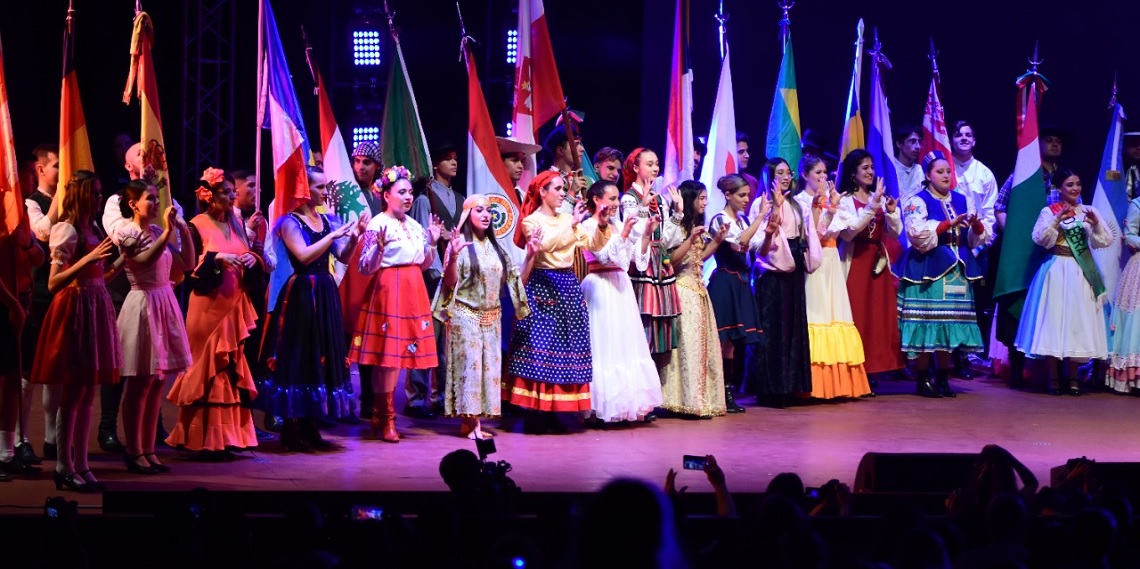 Festa Nacional do Imigrante reúne 16 coletividades em Oberá