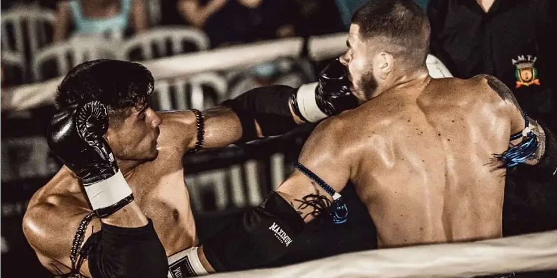 Lucas Araújo (Batata) defende cinturão de MMA em Puerto Iguazú