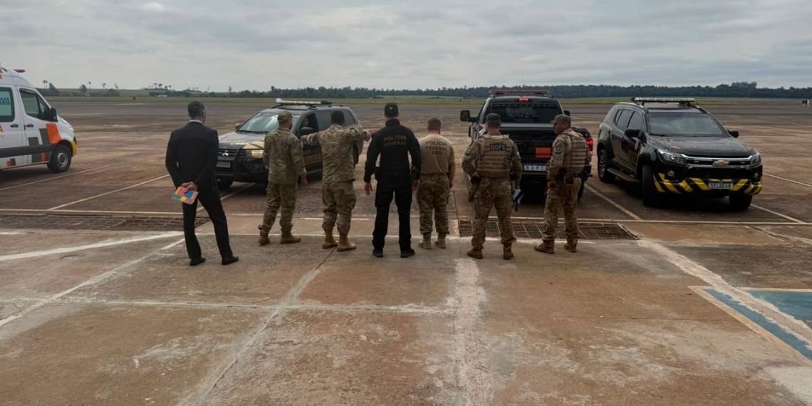 PF participa de simulado de ameaça de bomba em aeroporto de Foz