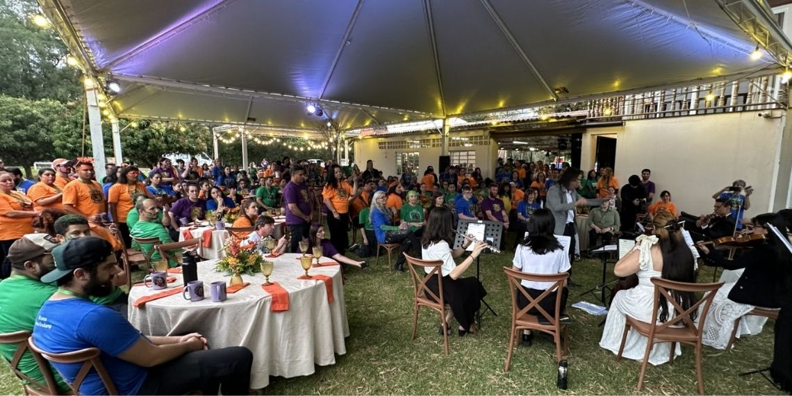 Anna Croukamp celebra 80 anos com a família Parque das Aves